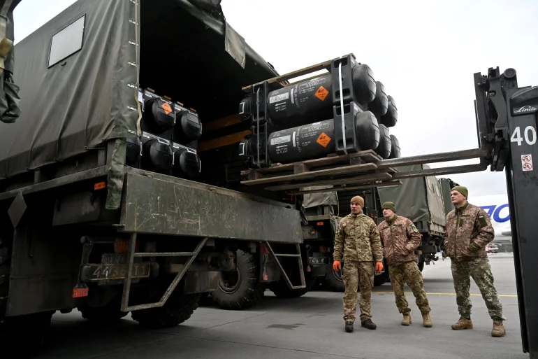 U SAD će početi problemi, presušile zalihe oružja zbog pomoći Ukrajini