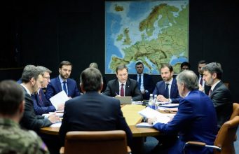 Evropa korača po ivici: Tri znaka da se nešto veliko sprema