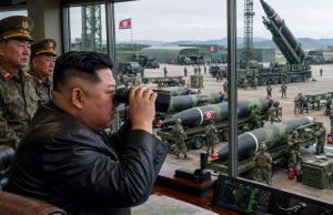 Kim Džong Un otkrio novo oružje: Rakete sa veštačkom inteligencijom raspoređuju se uz granicu